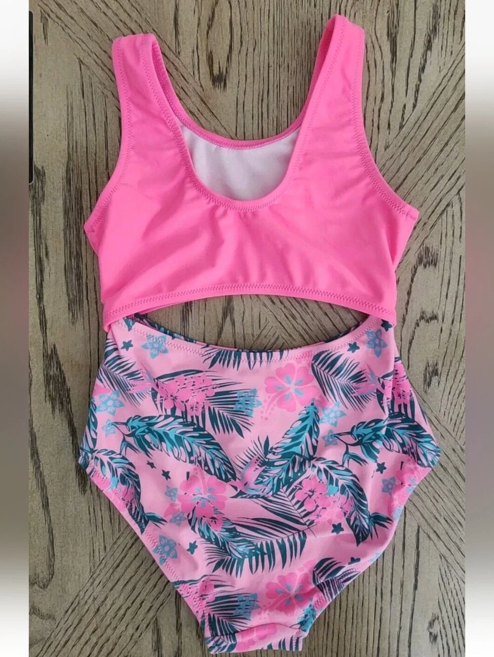 Guess girls pink